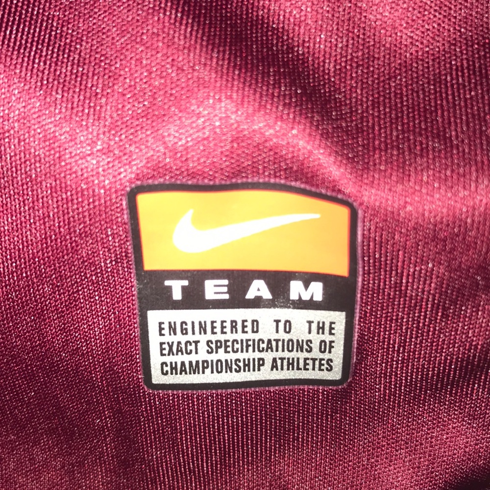 Women’s Nike Athletic Shirt - Picture 5 of 5